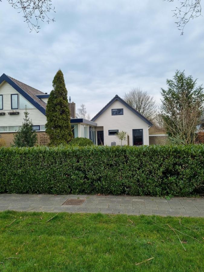 Logement De Garage Sneek Exterior photo