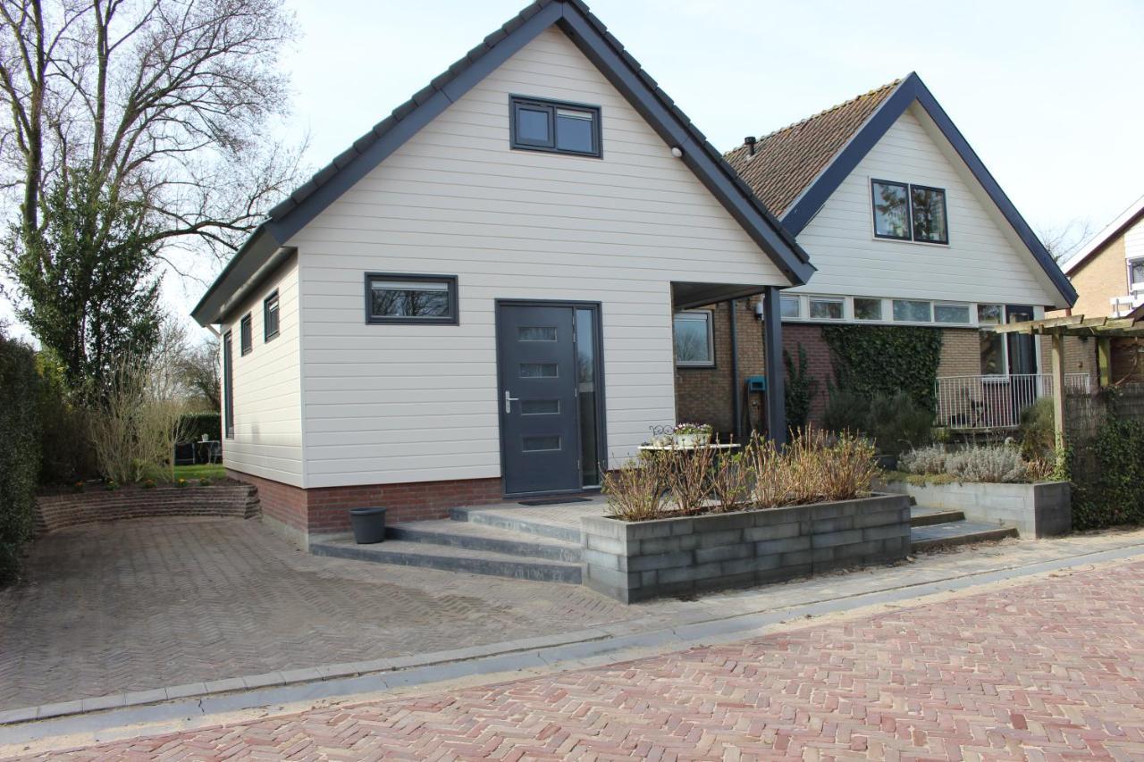 Logement De Garage Sneek Exterior photo